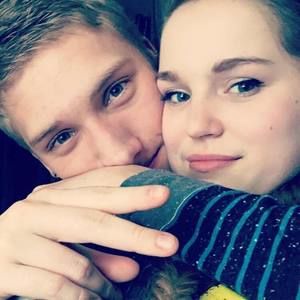 Meet your Posher, Casey